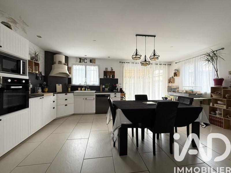 Maison - 90 m² - 4 pièces