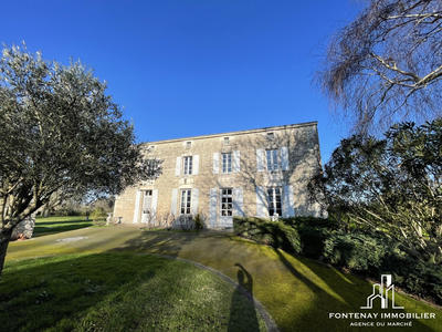Maison ancienne - 186 m² - 7 pièces