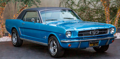 Ford Mustang V8 Full Blue