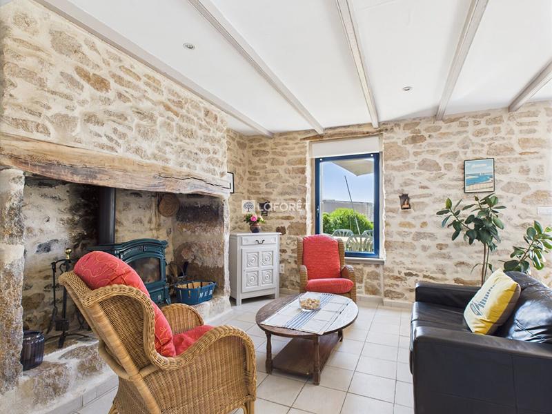 Maison traditionnelle - 150 m² - 8 pièces