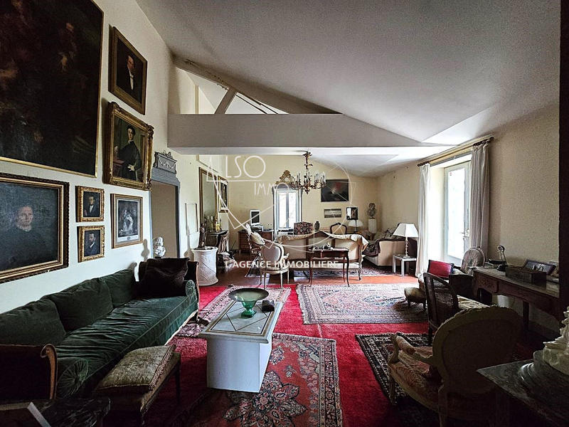 Maison ancienne - 194 m² - 6 pièces