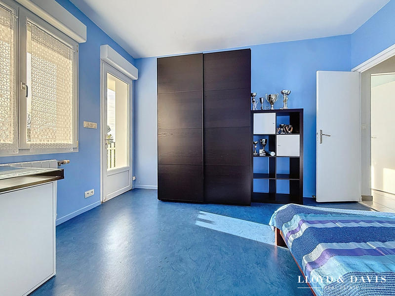 Maison - 187 m² - 6 pièces