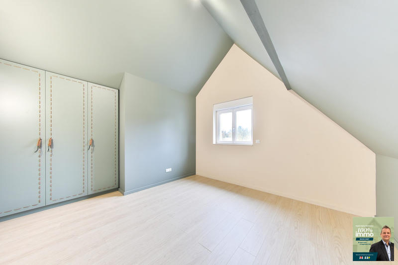 Maison - 179 m² - 6 pièces