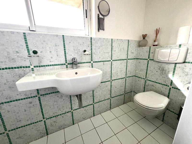 Maison - 235 m² - 6 pièces