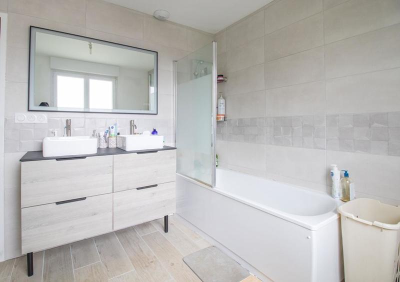 Maison - 94 m² - 4 pièces