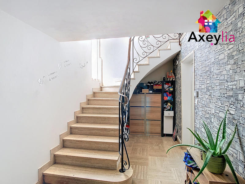 Maison - 130 m² - 7 pièces