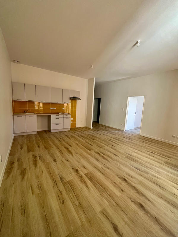 Appartement - 80 m² - 3 pièces