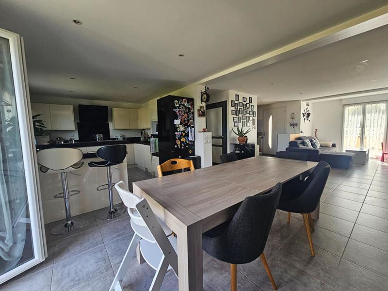 Maison - 118 m² - 6 pièces