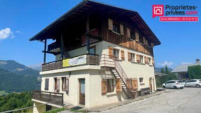 Maison - 307 m² - 18 pièces