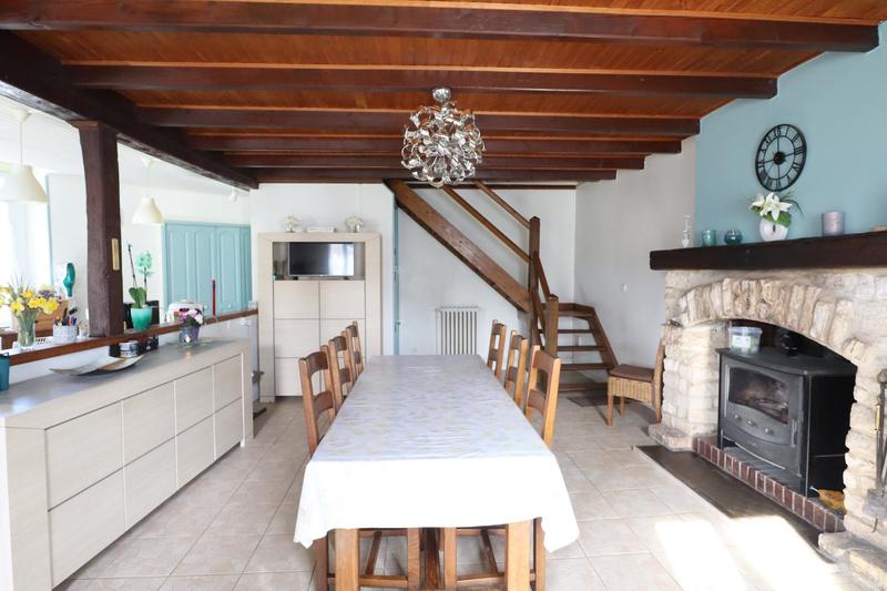 Maison - 207 m² - 7 pièces