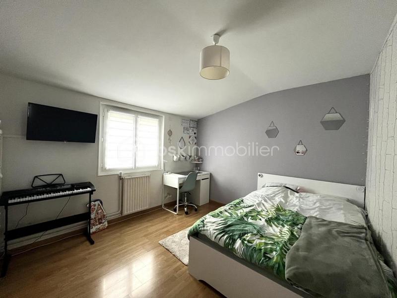 Maison - 104 m² - 6 pièces