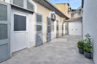 Immeuble - 3 pièces