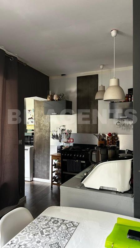 Appartement - 141 m² - 6 pièces