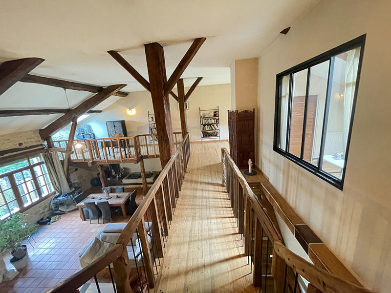 Maison - 289 m² - 6 pièces