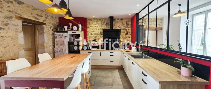 Villa - 279 m² - 9 pièces