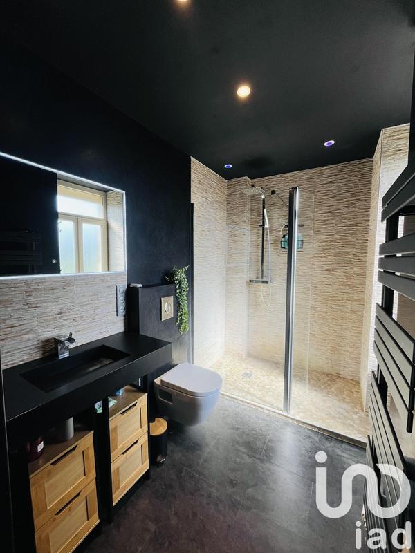 Maison - 200 m² - 5 pièces