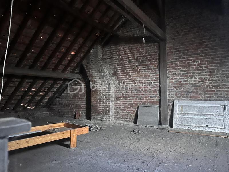 Maison - 180 m² - 9 pièces