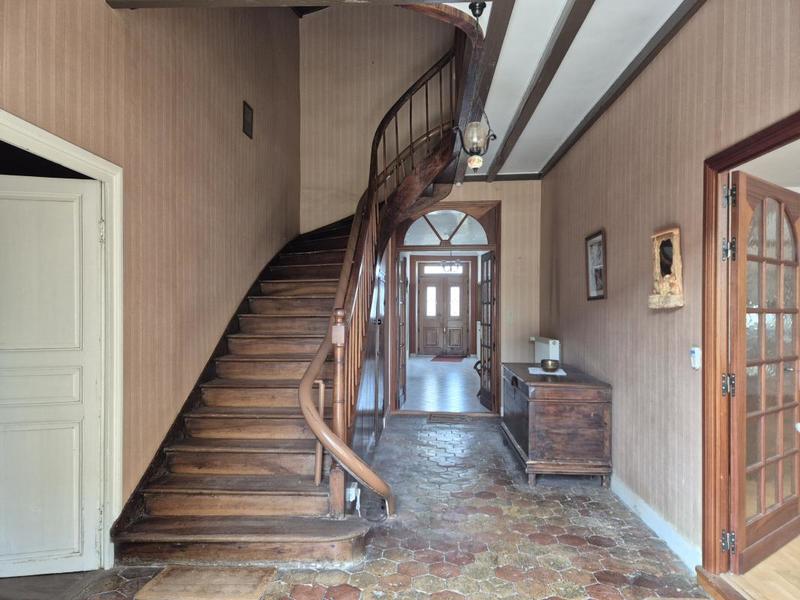 Propriété - 376 m² - 12 pièces