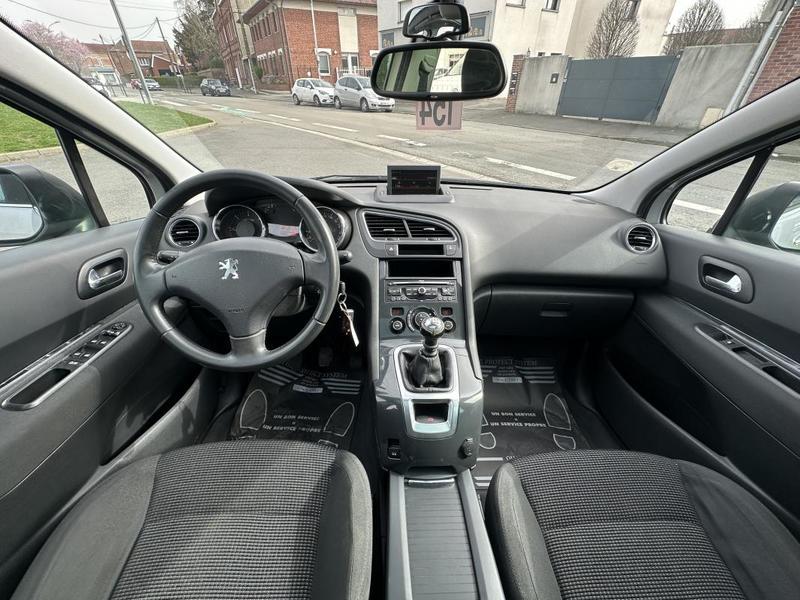 Peugeot 5008 Allure 1.6 Hdi 115 7 Places Toit Pano, Clim Auto-Bizone, Gps 1ère Main !