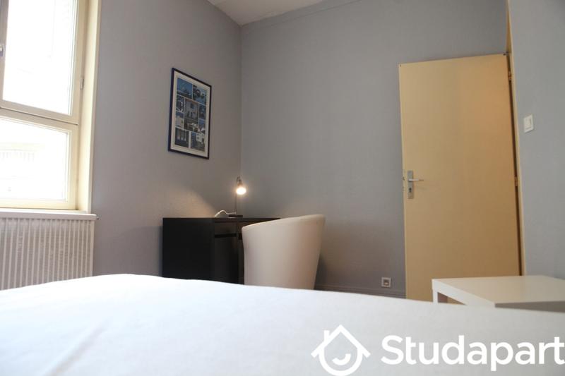 Chambre - 10 m² - 1 pièce