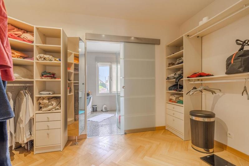 Maison - 185 m² - 7 pièces