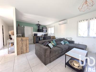 Maison - 96 m² - 4 pièces