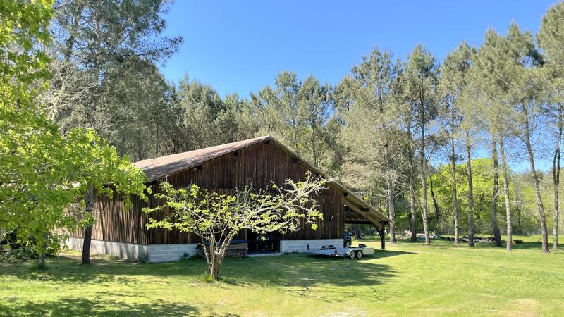 Maison de domaine - 750 m² - 12 pièces