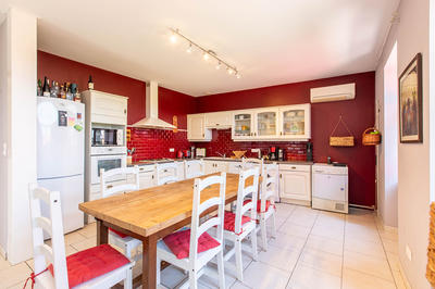 Maison - 259 m² - 10 pièces