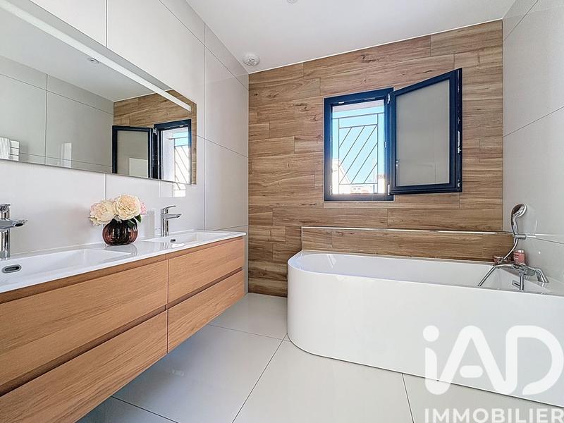 Maison - 157 m² - 5 pièces