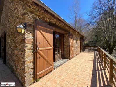 Maison en pierre - 143 m² - 5 pièces