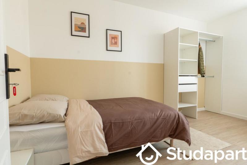 Chambre - 10 m² - 1 pièce