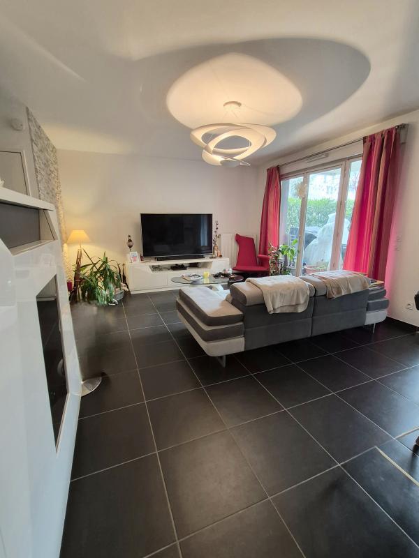 Appartement - 90 m² - 4 pièces