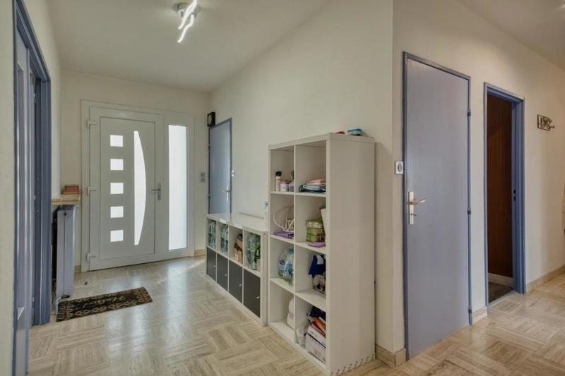 Maison - 175 m² - 9 pièces