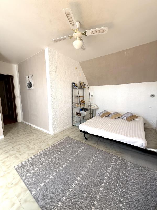 Maison - 140 m² - 8 pièces