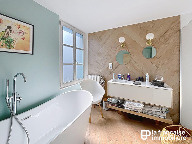 Maison - 159 m² - 6 pièces