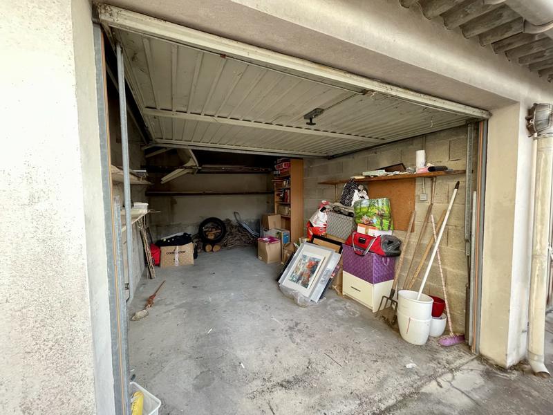 Parking / Garage - 15 m²