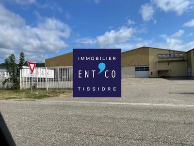 Entrepôt - 3 750 m²