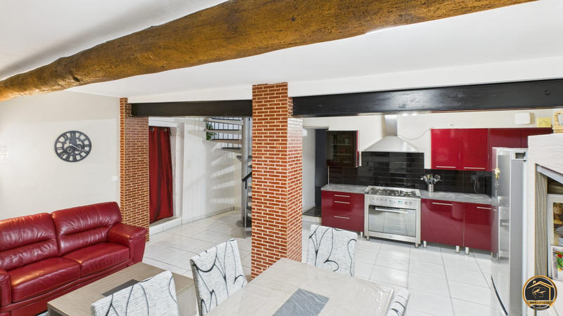 Maison - 150 m² - 8 pièces