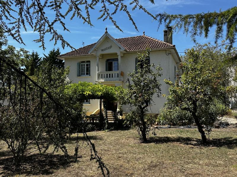 Maison traditionnelle - 173 m² - 7 pièces