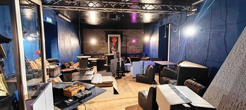 Maison - 328 m² - 9 pièces