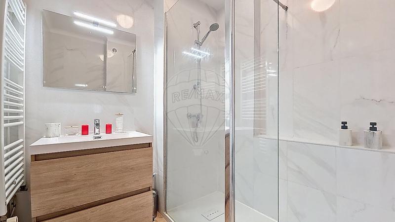 Appartement - 95 m² - 4 pièces