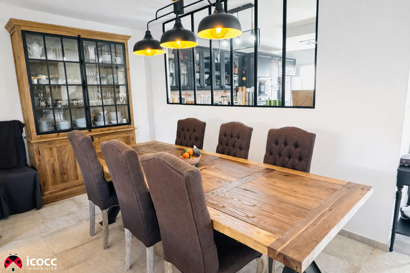 Maison - 174 m² - 10 pièces