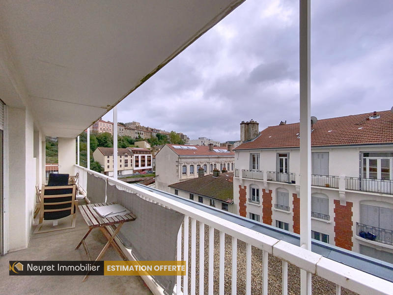 Appartement - 125 m² - 5 pièces