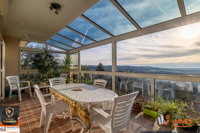 Villa - 164 m² - 6 pièces