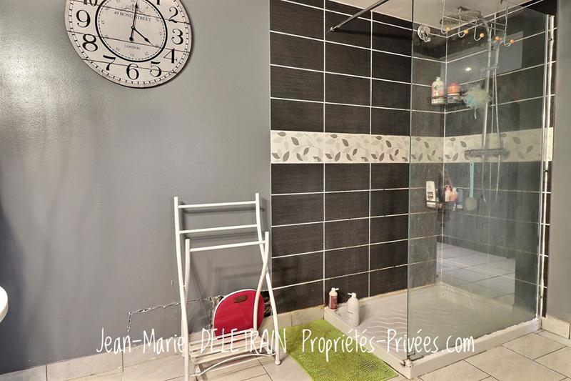 Maison - 258 m² - 7 pièces