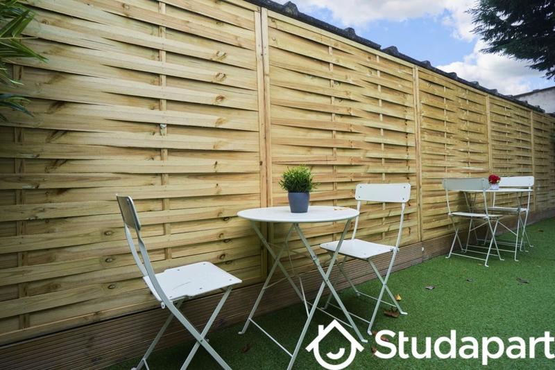 Chambre - 12 m² - 1 pièce