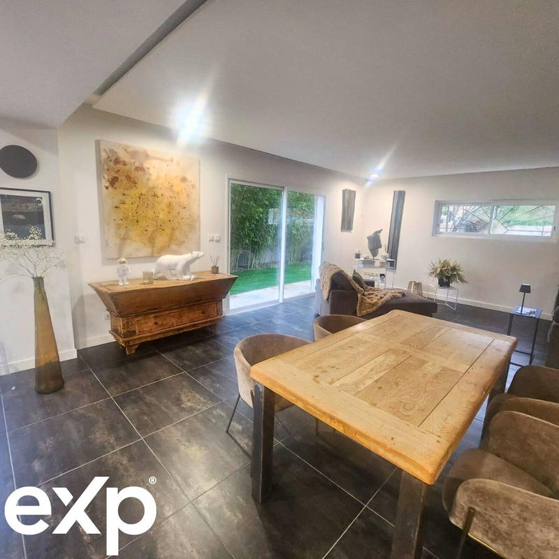 Maison ancienne - 214 m² - 3 pièces