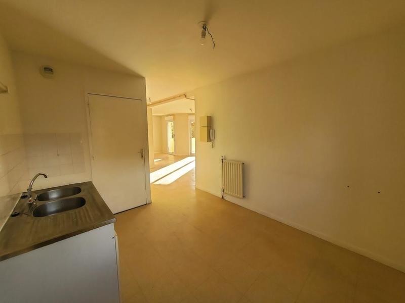 Appartement ancien - 80 m² - 4 pièces