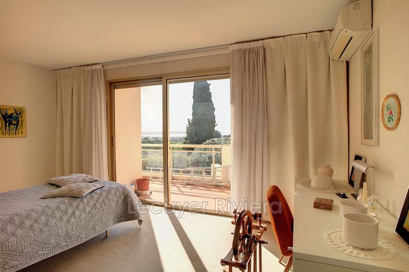 Maison contemporaine - 184 m² - 6 pièces