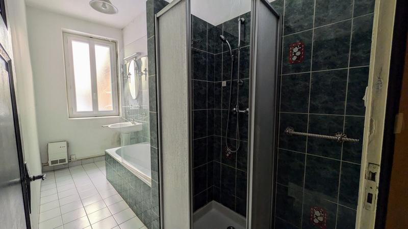 Maison - 208 m² - 5 pièces